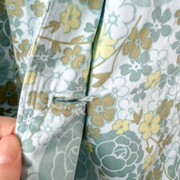 Lane Bryant Lightweight Vintage Floral Button-Up Trench Coat – Size 22/24 - Picture 9 of 10